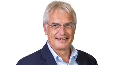 Uwe König, con terra
